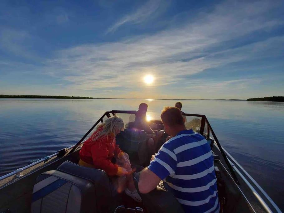 Mukava Saunallinen Kaksio Omalla Sisaeaenkaeynnillae Ja Ilmaisella Autopaikalla Kuopio Exterior photo
